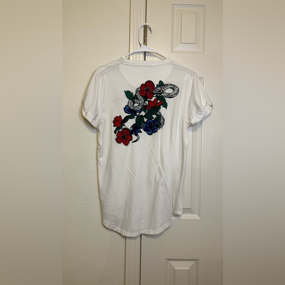 Good condition men’s Small Hollister shirt